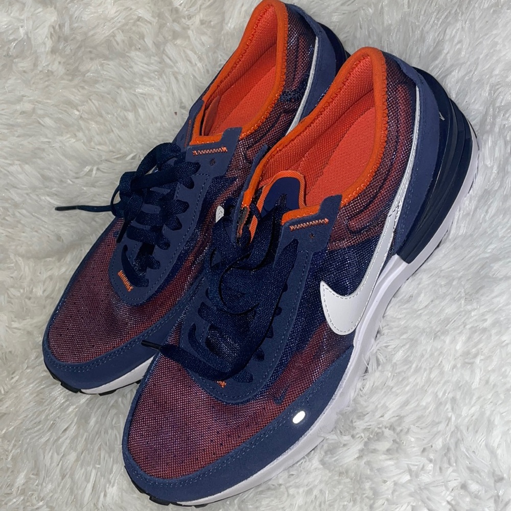 $40 Final offer ! Brand New Nike waffle One